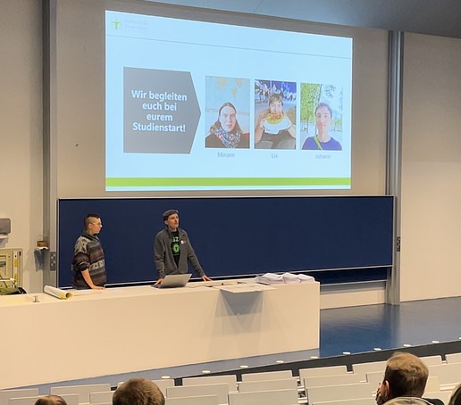 Two members of the Sturam give a lecture in the Audimax.